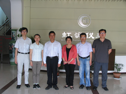 上海理工大學(xué)領(lǐng)導(dǎo)、教授一行考察虹潤公司