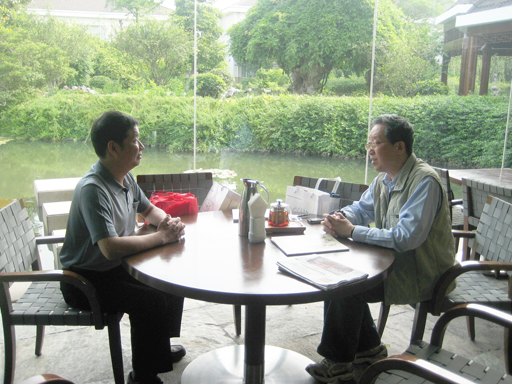 虹潤公司董事長林善平對菲尼克斯中國公司總裁李慕松先生進行拜訪學(xué)習(xí)