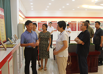 南平市人大常委會到虹潤公司對《社保法》實(shí)施情況開展專題調(diào)研